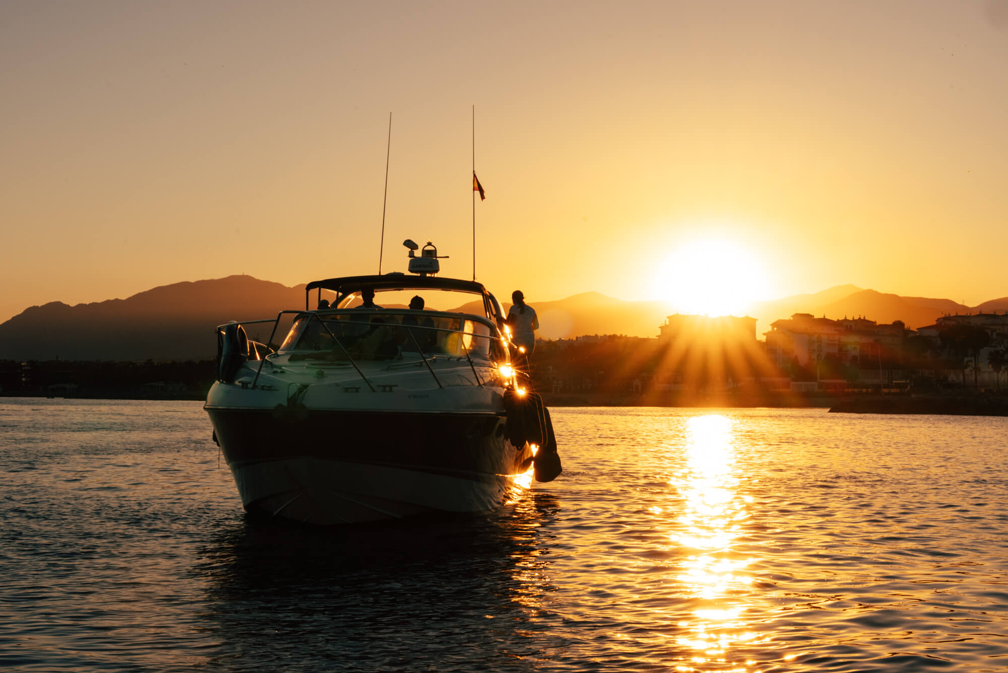 https://www.marbella.boats/wp-content/uploads/2025/08/Sunset-Marbella-Boats.jpg